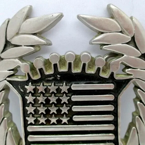 70s Famous Stars and Straps 8387 Crowned US Flag Framed Laurel Belt Buckle EUC - Picture 5 of 7